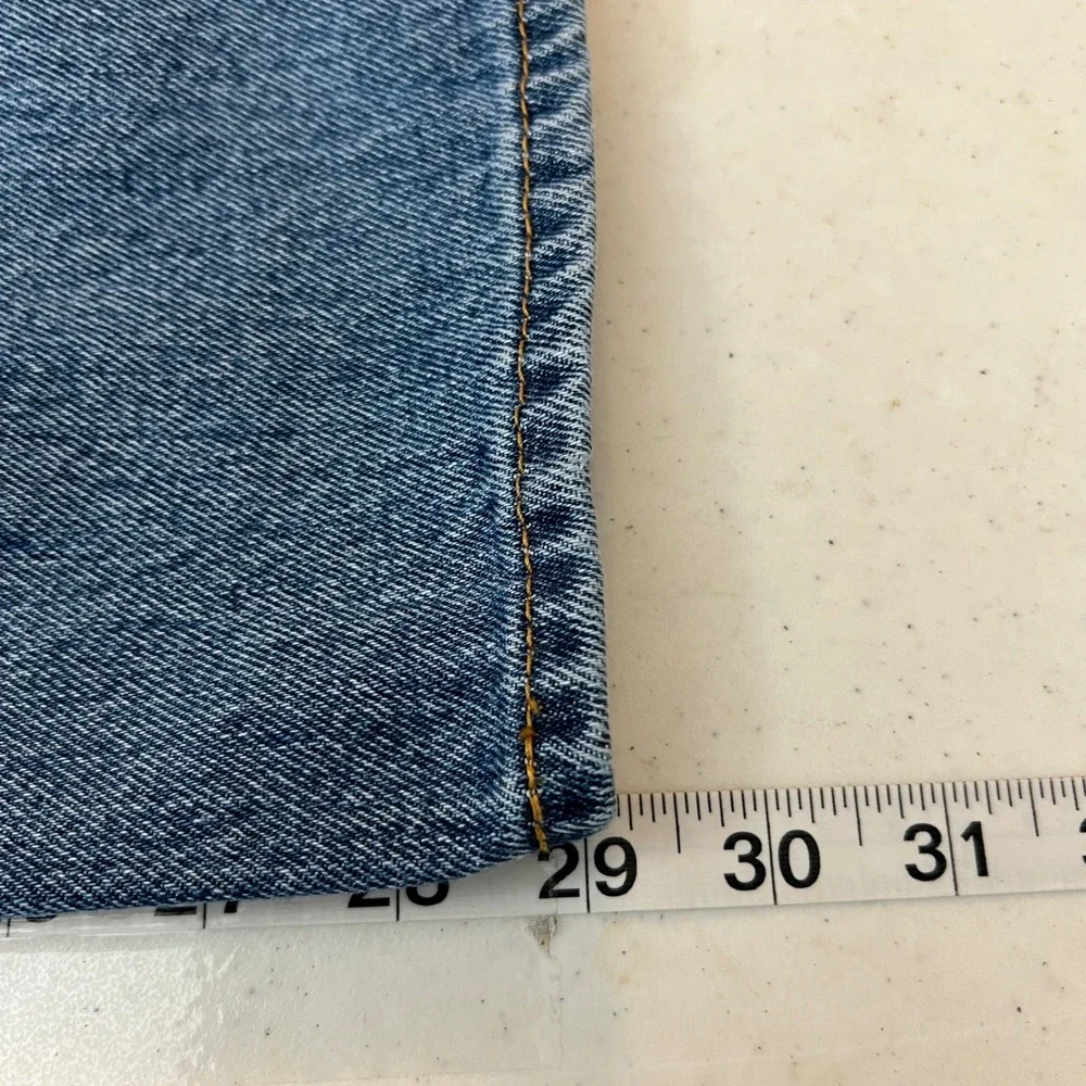 Levis 501 Original Fit Straight Leg Jeans Medium Wash Blue 36x29 1816